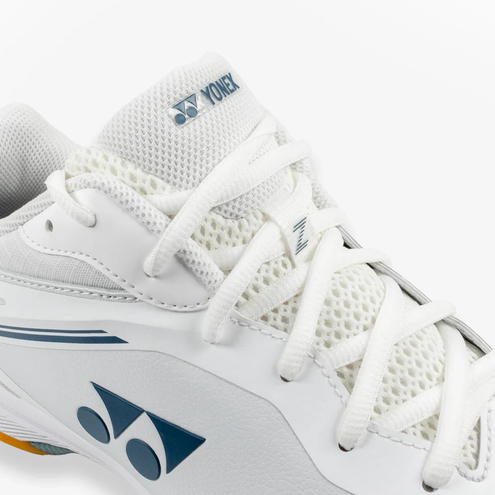 Yonex Power Cushion 65 Z4 Women Badminton Shoes (White)